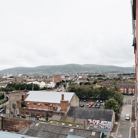 Comfortable Belfast City Centre Apartment Exterior photo